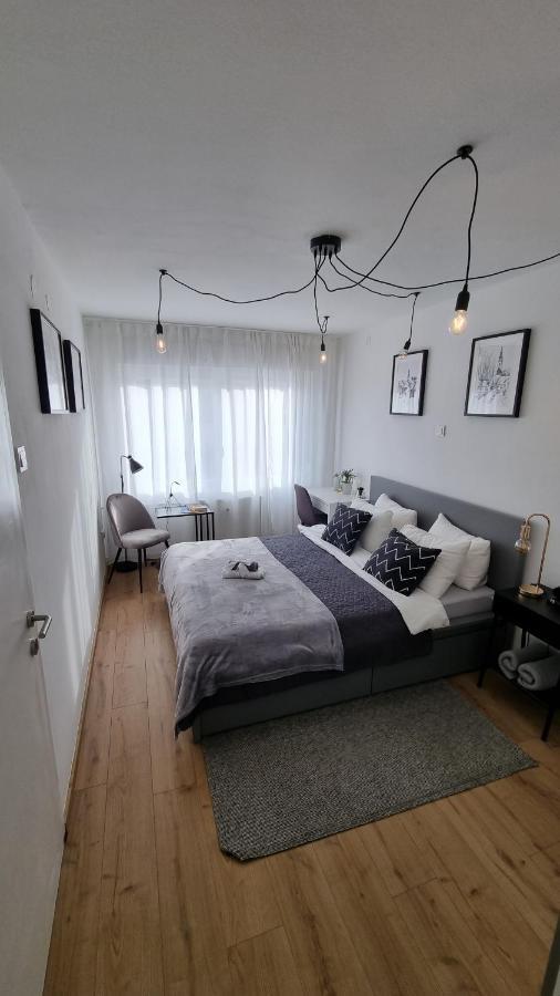 Apartman H8 Bjelovar Eksteriør billede