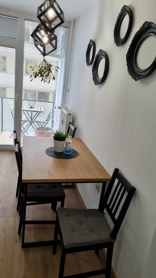 Apartman H8 Bjelovar Eksteriør billede
